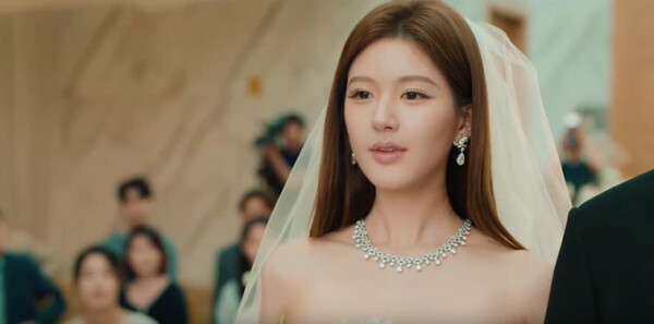 许我耀眼第6集剧照